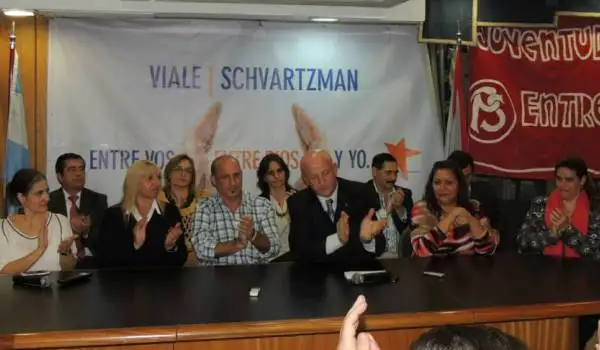 El socialismo presentó su lista