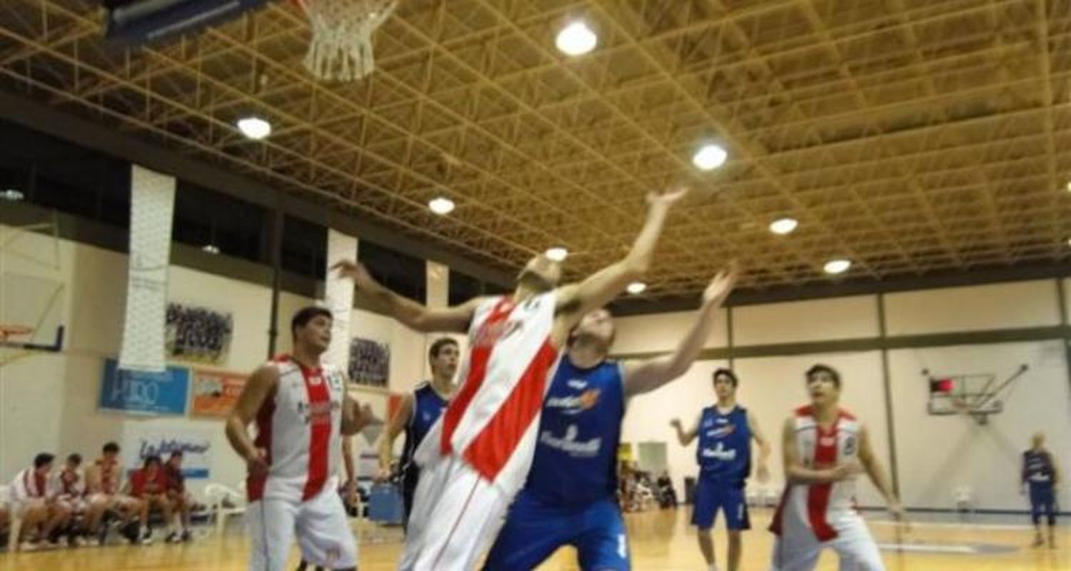Náutico no pudo con Atlético