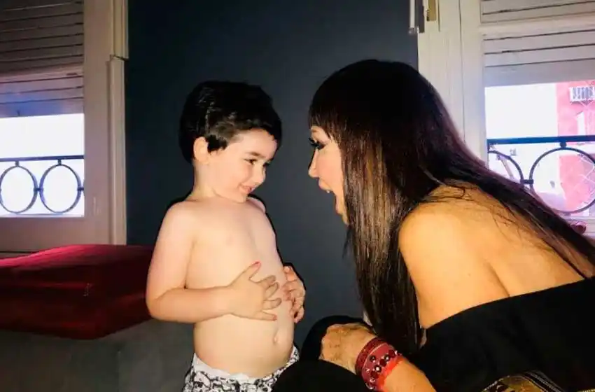 Polémica en las redes por una foto del nieto de Moria Casán vestido de princesa