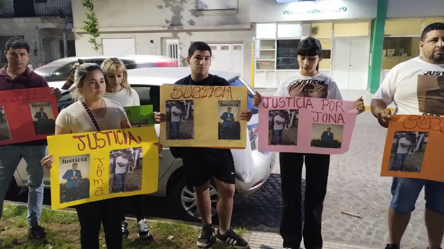 Teresa – mamá de Jonatan  Piden justicia por Jonathan Morel - 6