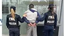 El aprehendido fue puesto a disposición de la justicia por “Robo en grado de tentativa”.