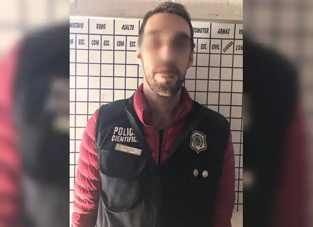 Detienen a falso policía que además se hacía pasar por médico