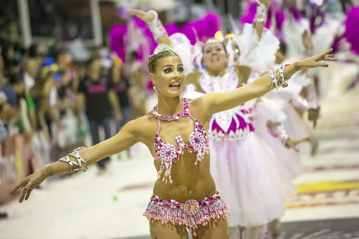 Kamarr levantó la copa y es la campeona del Carnaval del País 2013