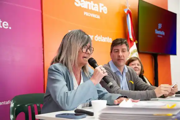 Salud Mental: Provincia avanza en una guía de cuidados para prevenir el suicidio