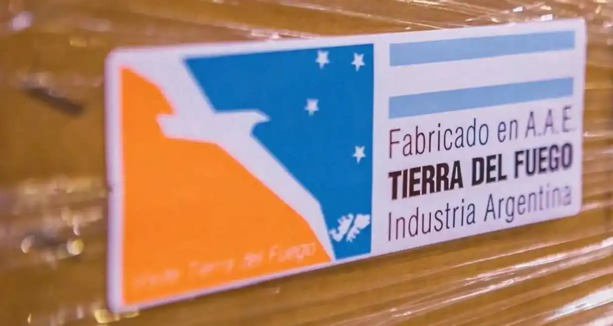Tierra del Fuego se siente discriminada por el actual gobierno nacional debido -entre otras cosas- a la eliminación de aranceles a la importación de productos electrónicos, lo que pone en riesgo miles de puestos de trabajo. Gentileza