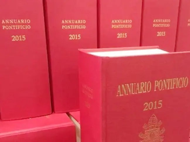 Vaticano: El Anuario Pontificio se hace digital