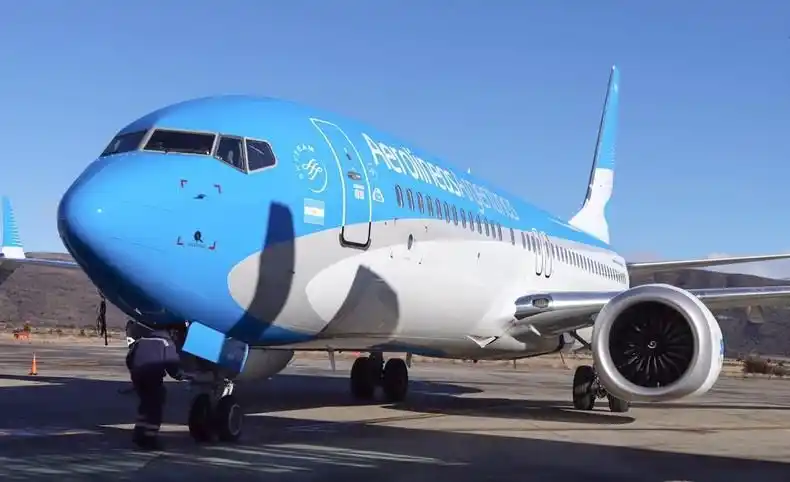 Suspenden los vuelos de Aerolíneas entre Neuquén y Bahía Blanca por baja ocupación