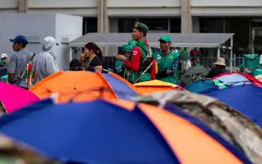 2.000 indígenas acampan en Bogotá: ESPERAN POR PETRO