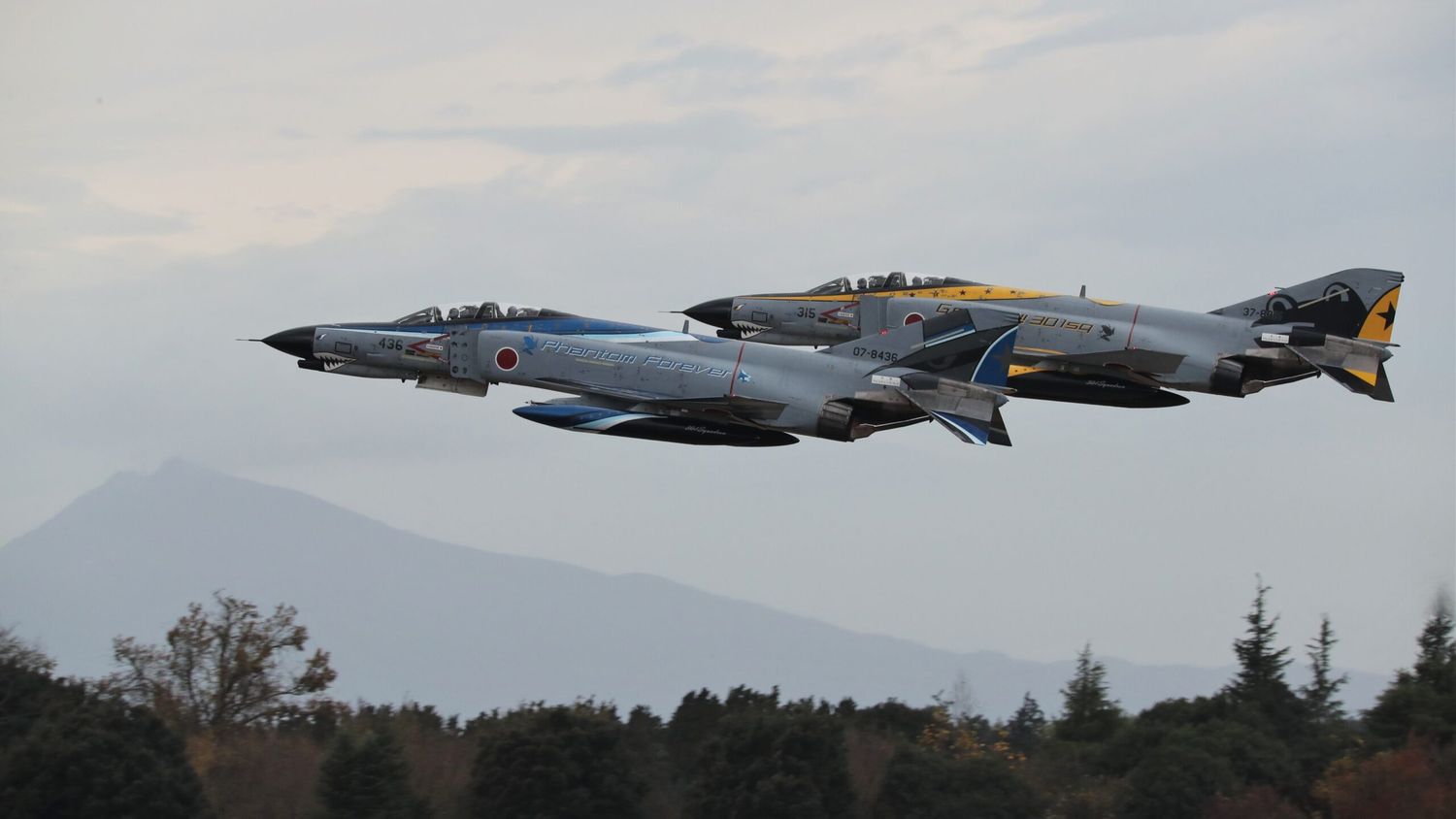 El último vuelo del Fantasma: Japón retiró sus McDonnell Douglas F-4 Phantom II del servicio