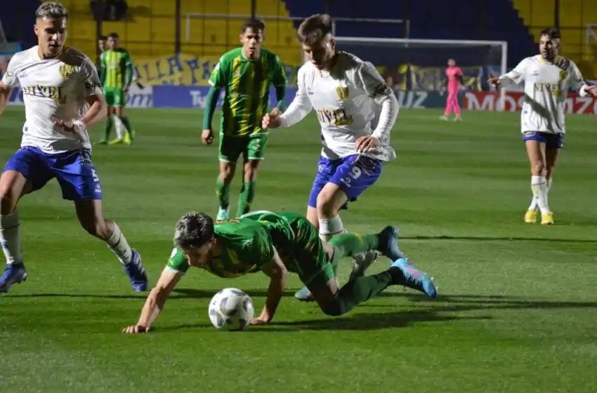Aldosivi rescató un empate para alejarse de la zona roja