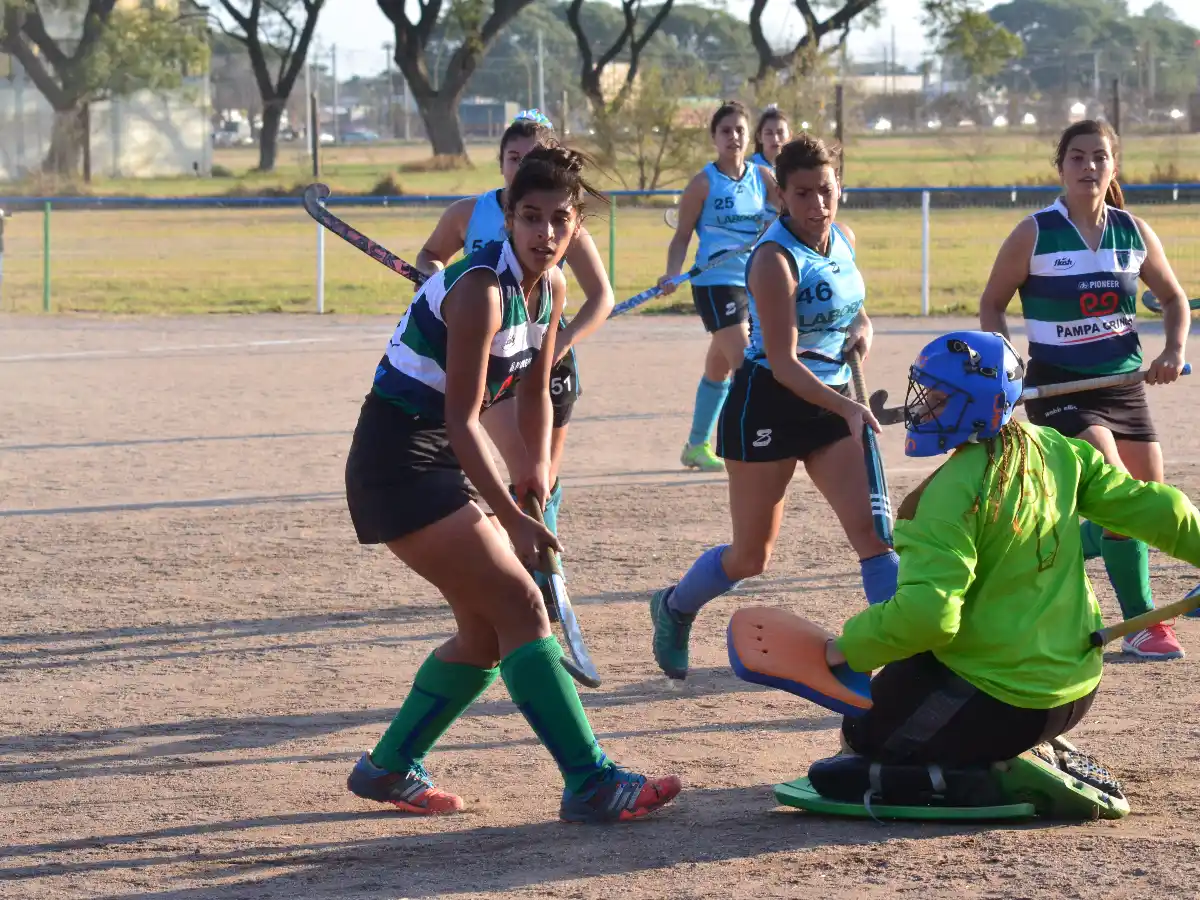 Las Charitas empataron con Universitario Blanco