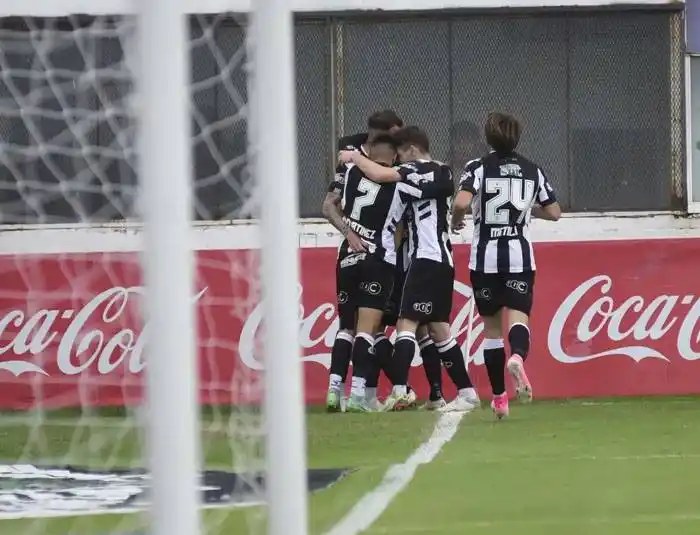 Central Córdoba superó por  la mínima a Defensa y Justicia