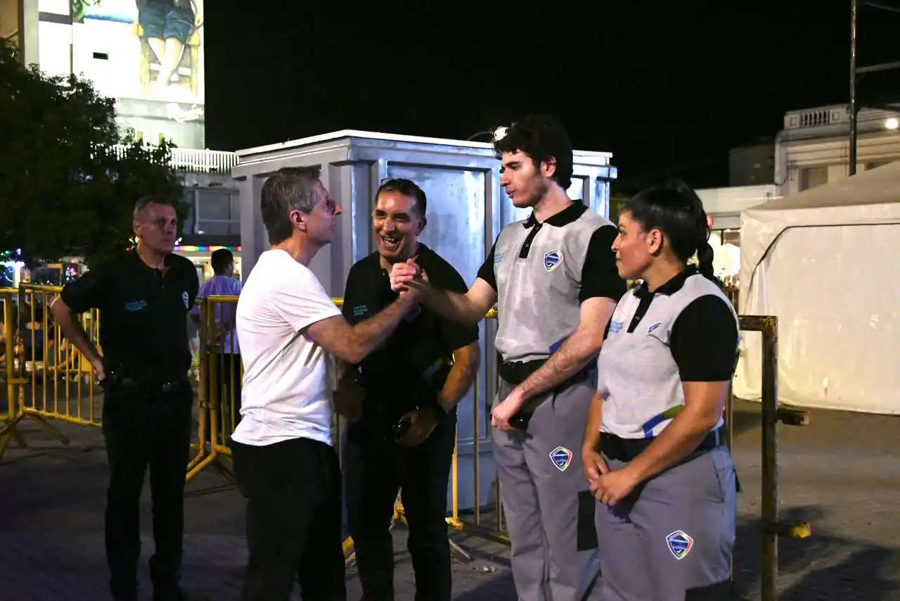 El itendente estuvo verificando el operativo de seguridad montado en la peatonal