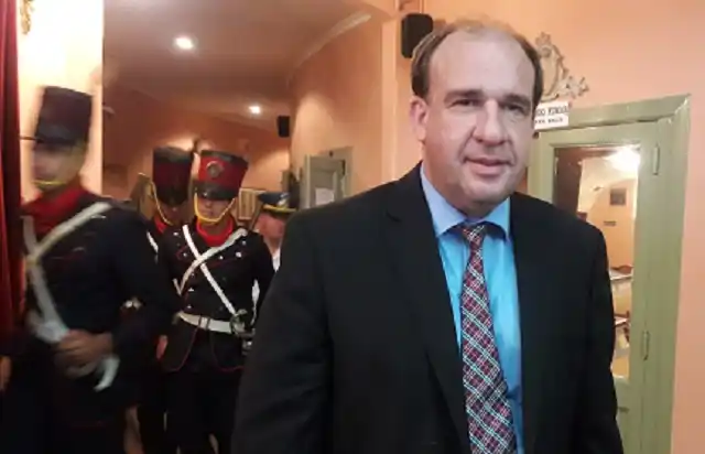“Gastaron en el sueño entrerriano lo que falta en conexión de agua y cloacas"