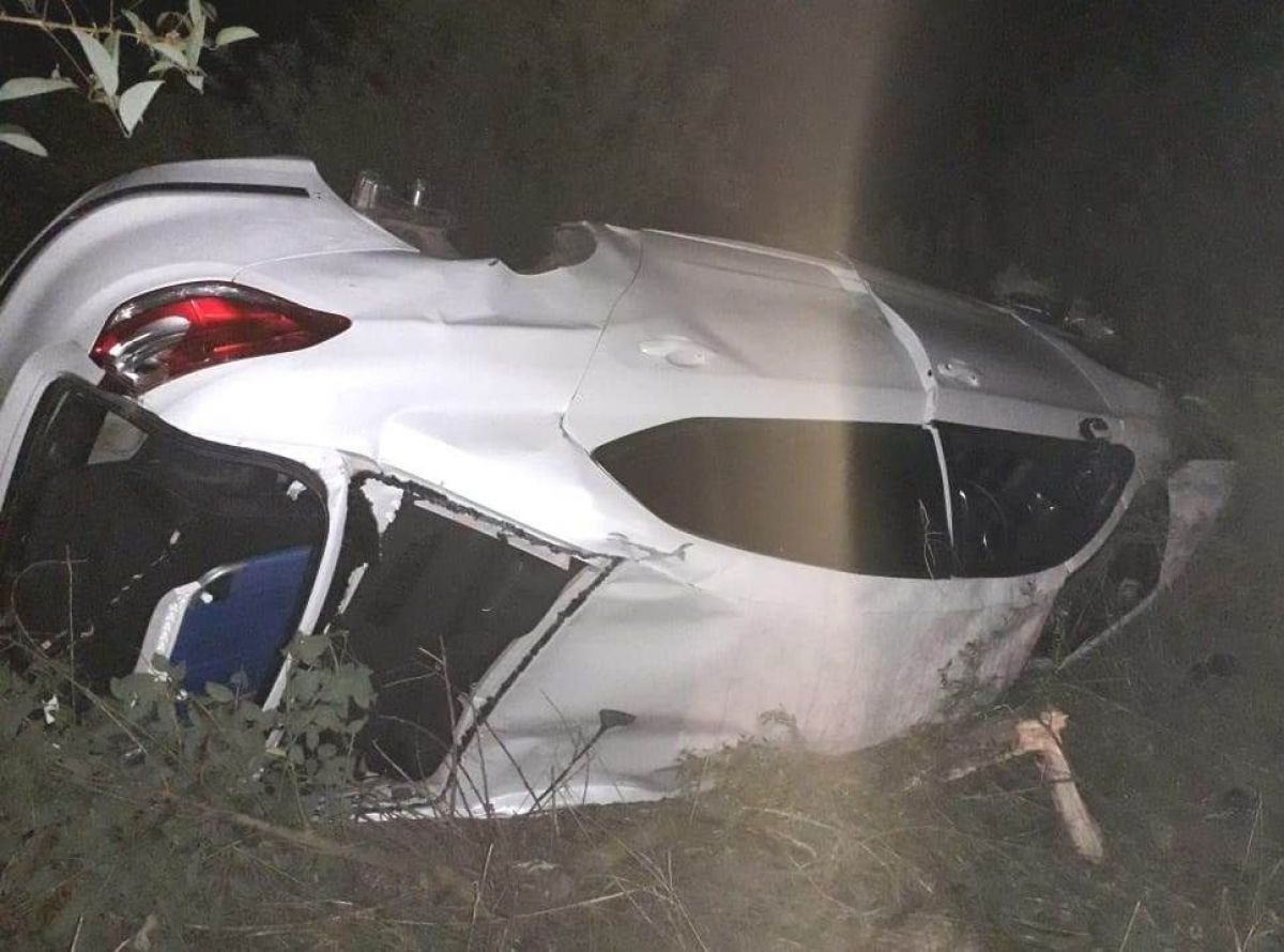 Vuelco en Ruta 14: internaron en el Centenario a una pareja y a su bebé