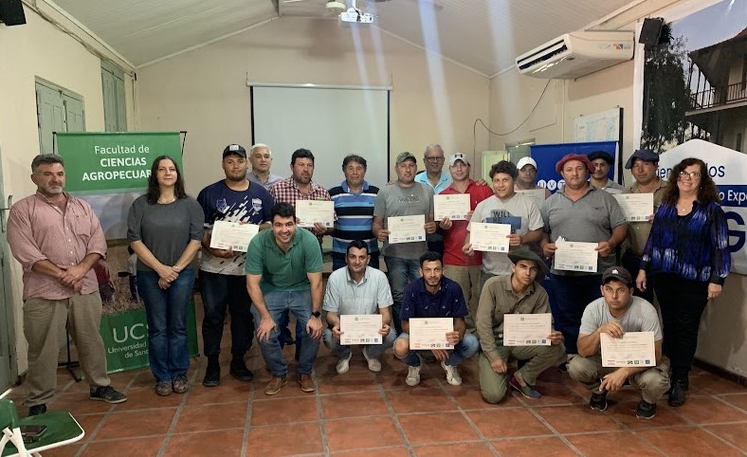 Finalizó el Curso de alambradores en Las Gamas