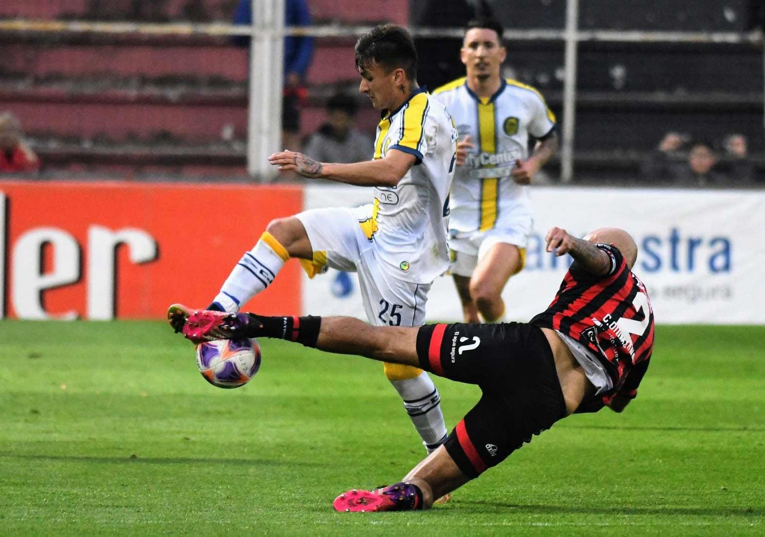 Central mereció más pero se llevó un empate ante Patronato