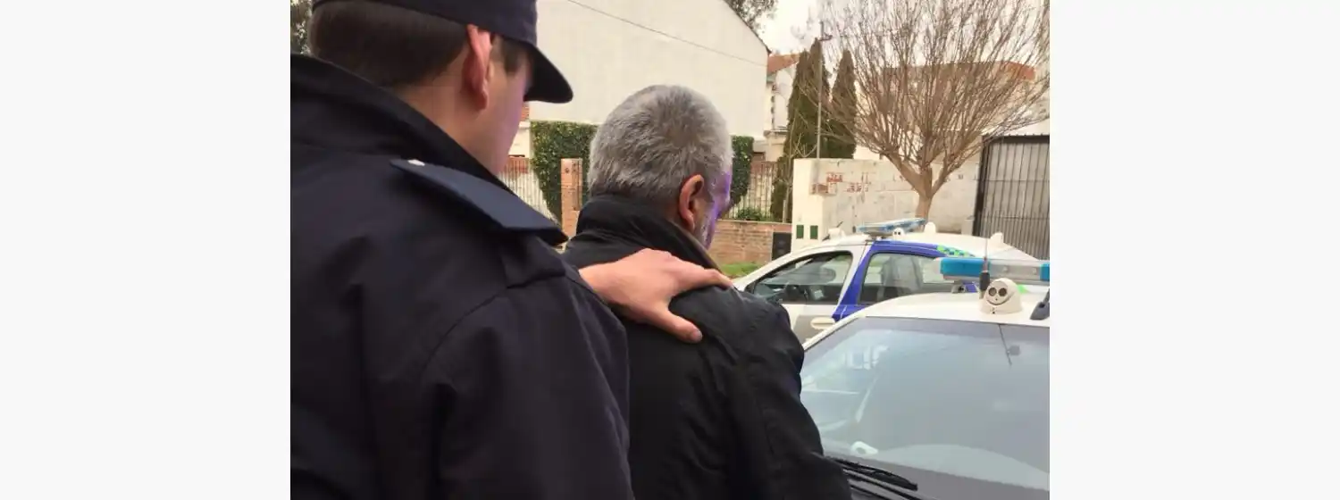 Amenazó de muerte y con un arma a una mujer y lo aprehendieron