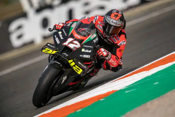 Viñales dominó los ensayos en Sepang