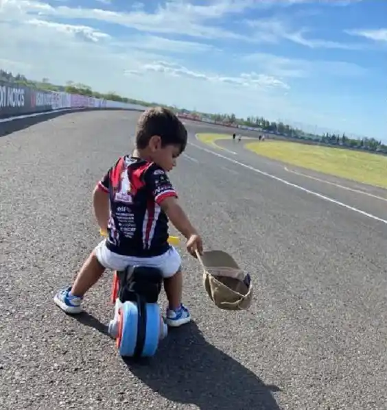 Un niño de Viale recibió un emotivo saludo de Mariano Werner en la previa de su cumpleaños