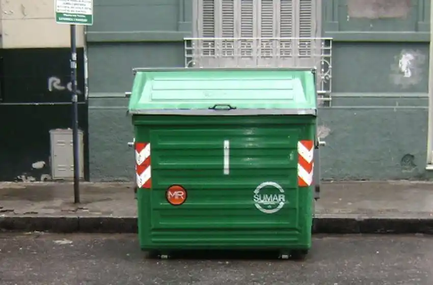 Encontraron un feto en un contenedor de basura céntrico