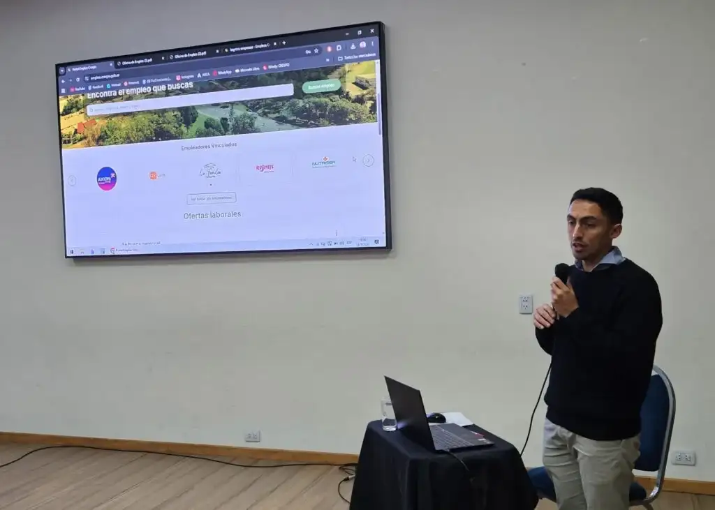 "Emplea Crespo", una plataforma para conectar a quienes buscan trabajo con empresas de la ciudad