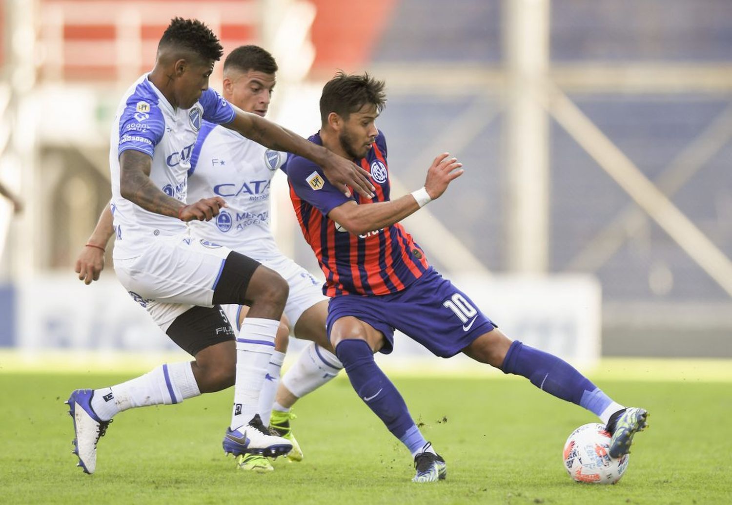 San Lorenzo progresó y dio un gran paso adelante