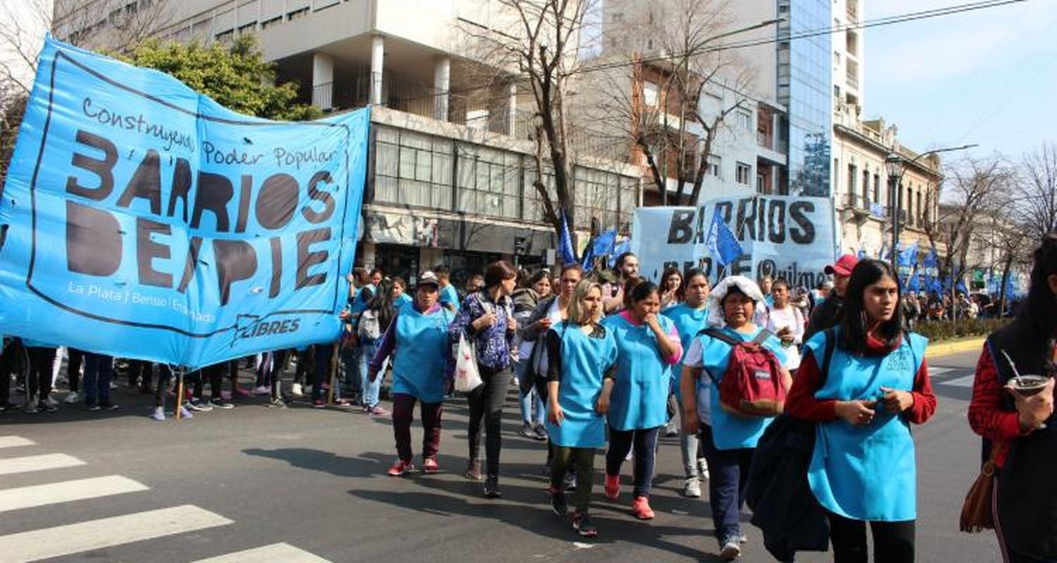 Promesas de planes sociales en campaña: un ex Barrios de Pie dijo que “el que se lleva la torta es el de Pergamino”
