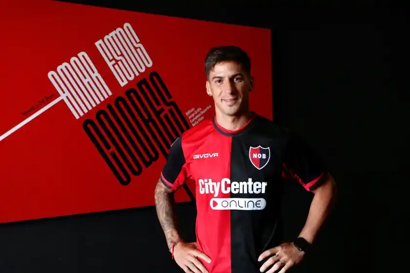 Jonathan Menéndez fue anunciado como nuevo refuerzo de Newell’s