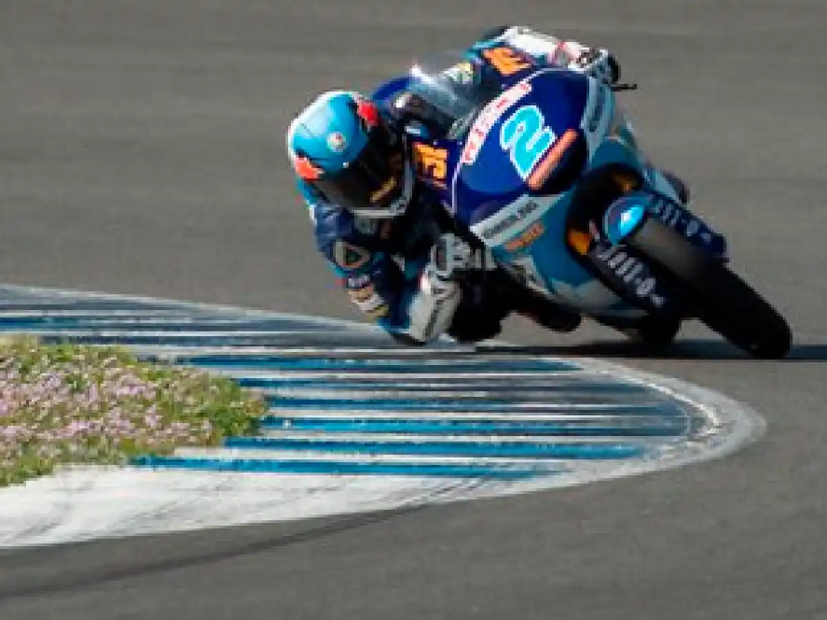 Rodrigo larga en la segunda posición en Moto 3 