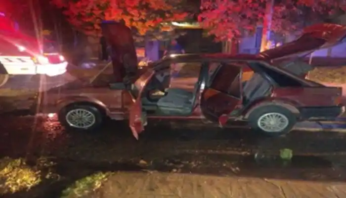 Se incendió un auto en Noseda al 1200