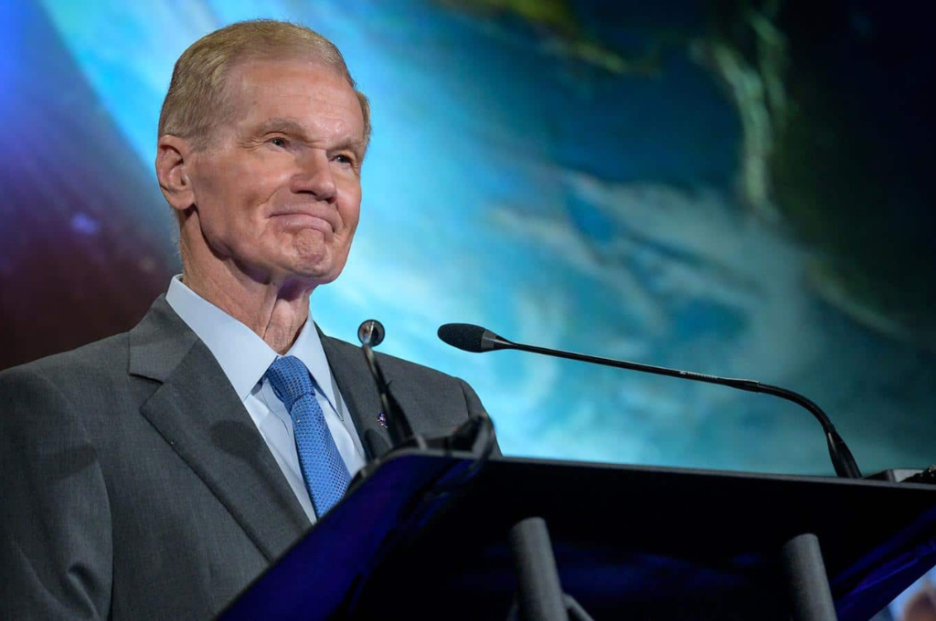 Clarence W. “Bill” Nelson dirige la Administración Nacional de Aeronáutica y el Espacio de EEUU