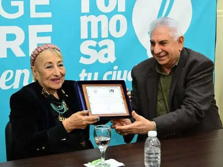 Jofré destacó la trayectoria de 
la dirigente política Juana Verón