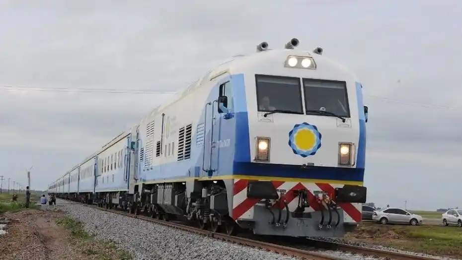 MAR DEL PLATA: Ya funciona el tren directo con frecuencia diaria