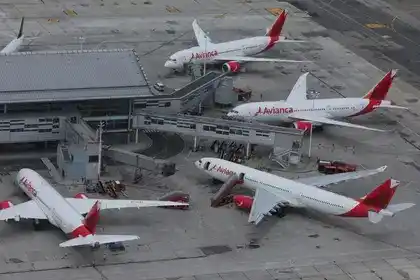Avianca, la segunda mayor aerolínea de América Latina, se declara en bancarrota