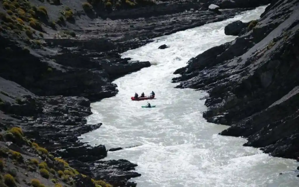 El incidente de este viernes involucró a 18 personas.