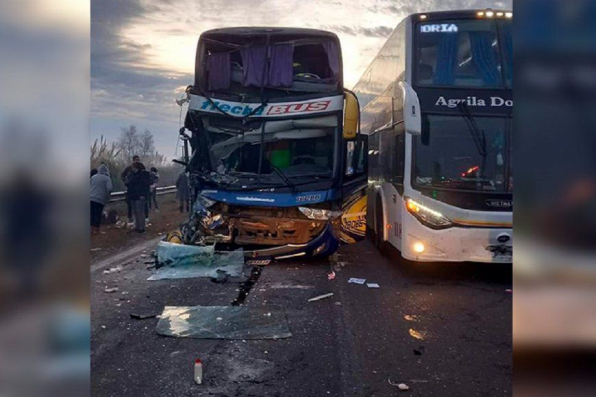 Choque múltiple en el puente Zárate - Brazo Largo