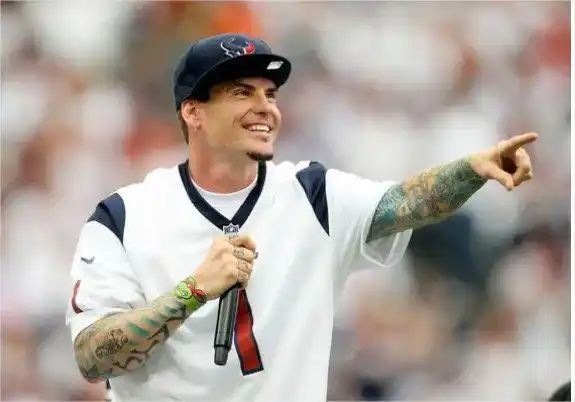 Vanilla Ice reta al Covid-19