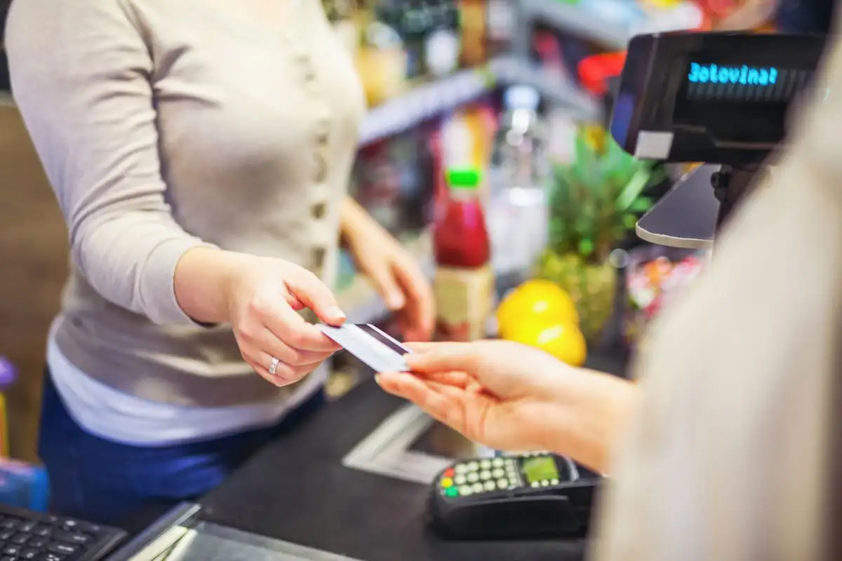 Empleado de comercio.