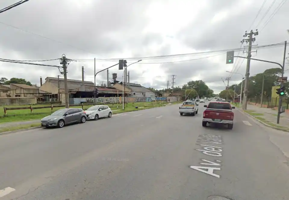 Avenida Del Valle al 800