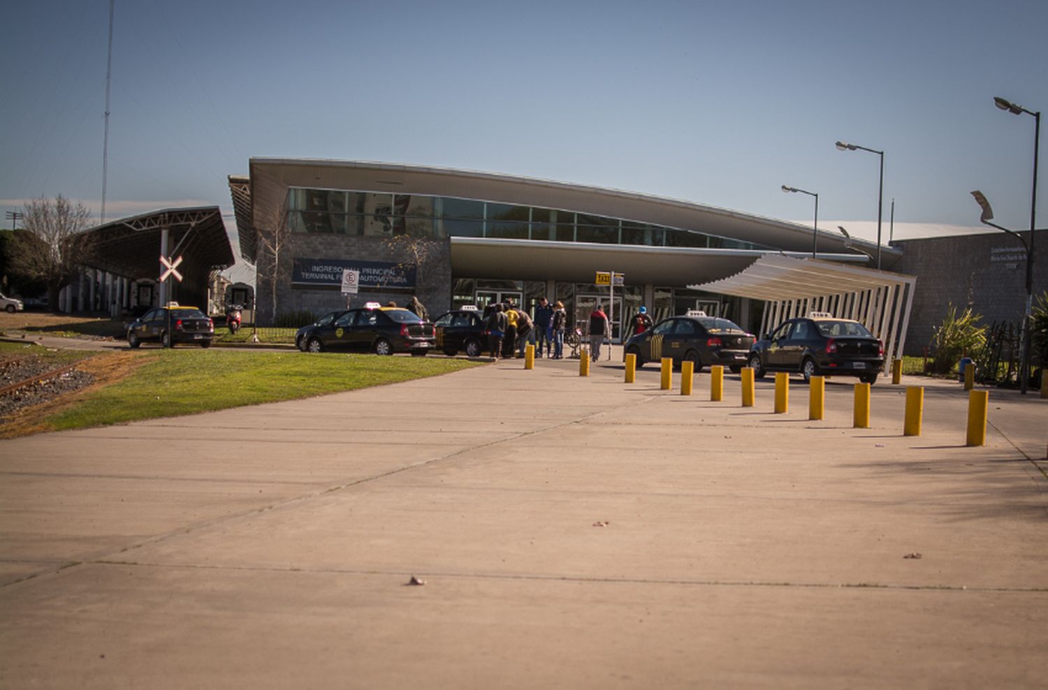 Bonadio ordenó la detención del dueño de la terminal de micros