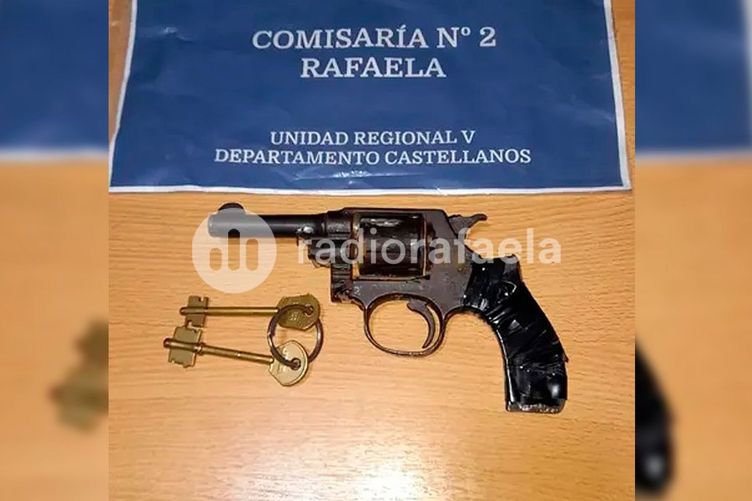 Sospechosa situación en un hotel rafaelino: un adolescente intentó “guardar” un revólver en la caja fuerte