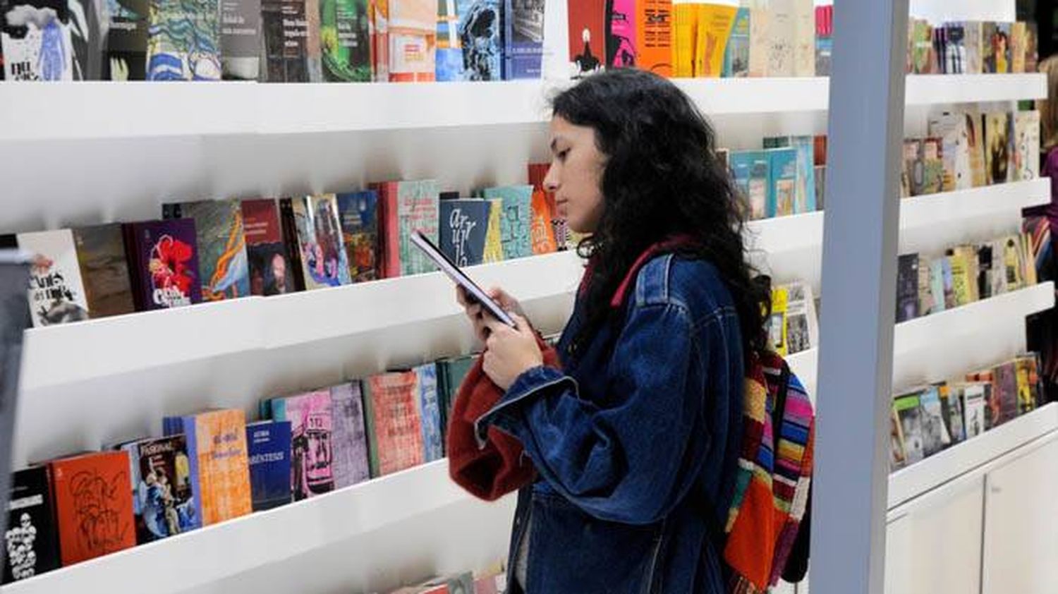 Las librerías vieron caer las  ventas hasta 50 %, pero capitalizaron el comercio on line