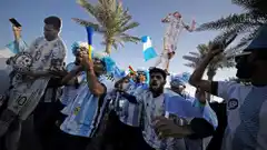 Qatar niega contratación de hinchas falsos