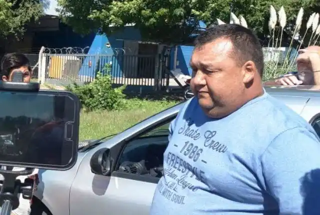 Fernando Espindola fue detenido por una causa de coimas y extorsion junto a otro dirigente de Camioneros pero ahora deberá responder en un Juicio por la Verdad, como responsble de abuso sexual agravado.