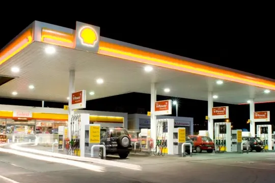 Shell aumentó los precios y el litro de la nafta Premium roza los $30