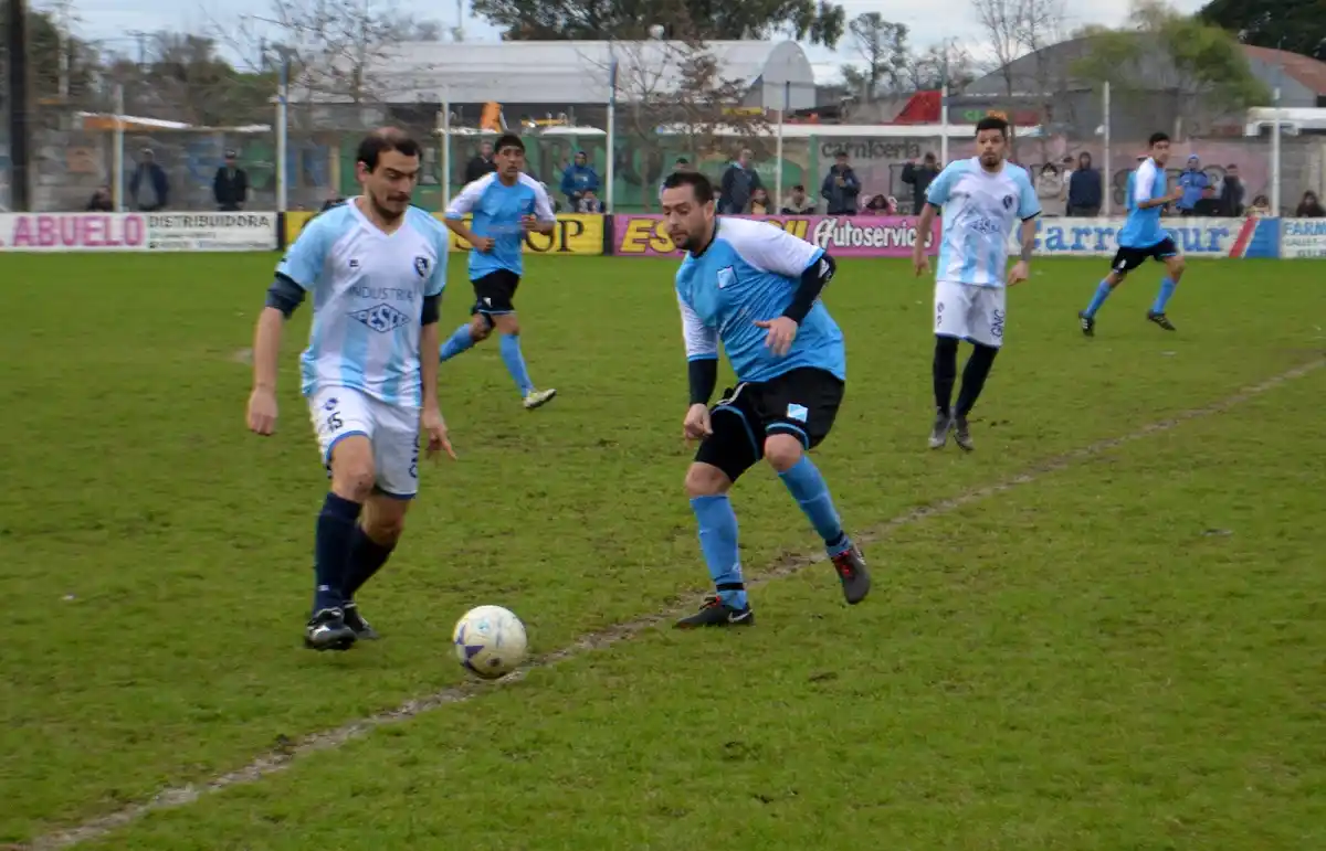 Con el último suspiro, Deportivo le ganó a Defensores y lo bajó de la punta