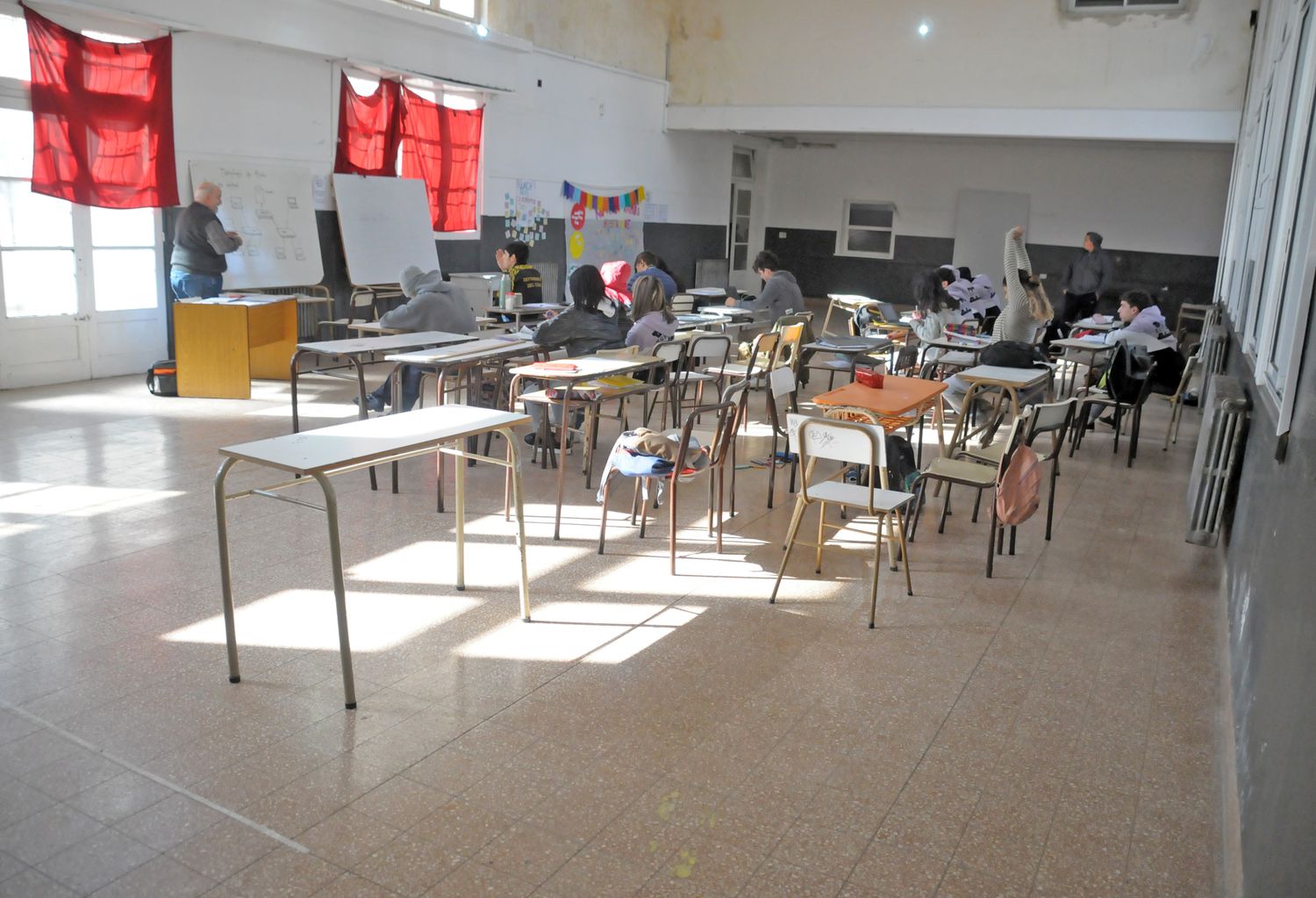 En la Argentina, 22 de cada 100 chicos de 15 años transitan su escolaridad en tiempo y forma