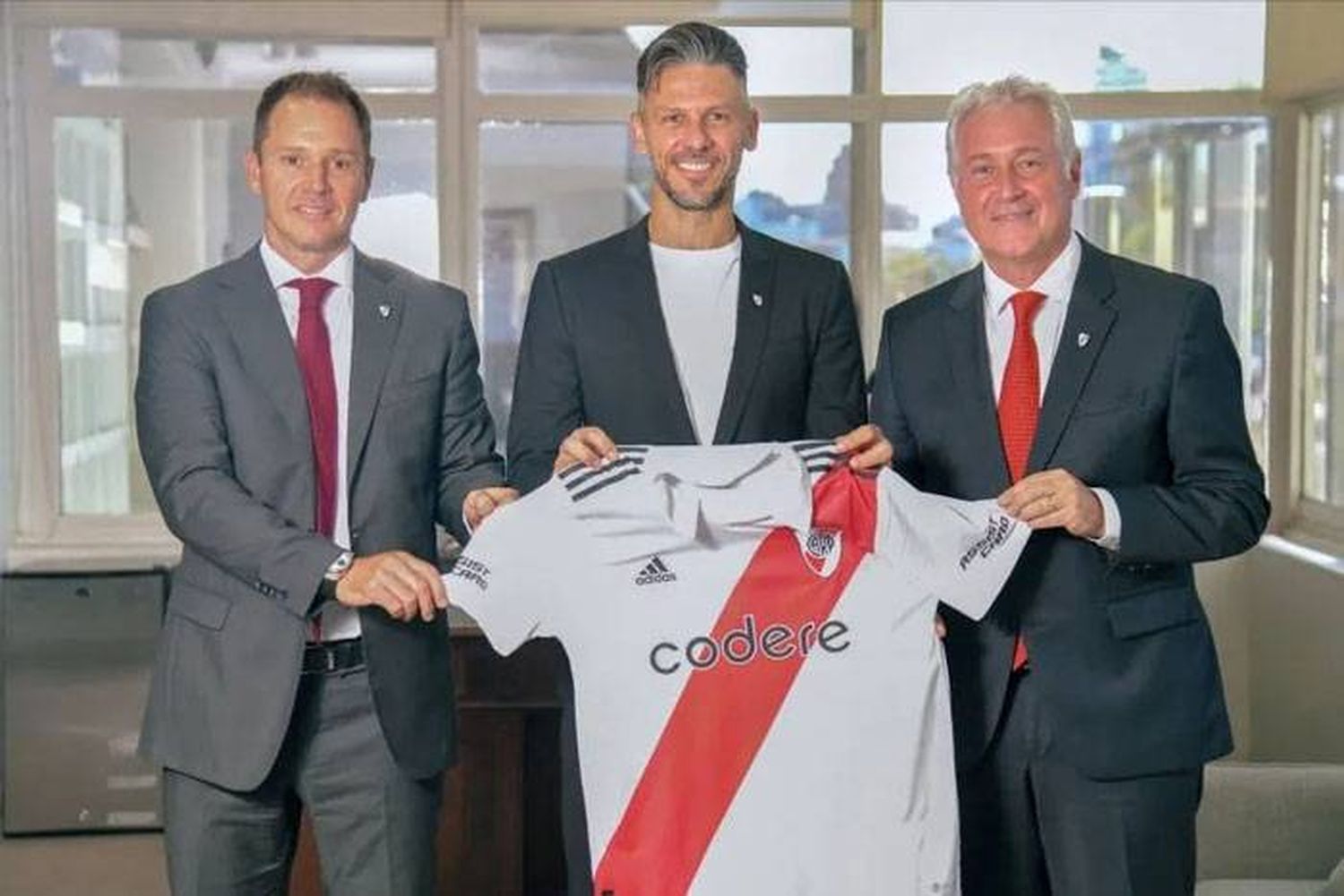 La presentación de Demichelis  en River en reemplazo de Gallardo