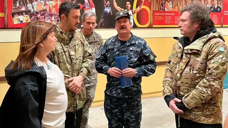 Milei, en Bahía Blanca: "Tengo confianza en que vamos a salir adelante"